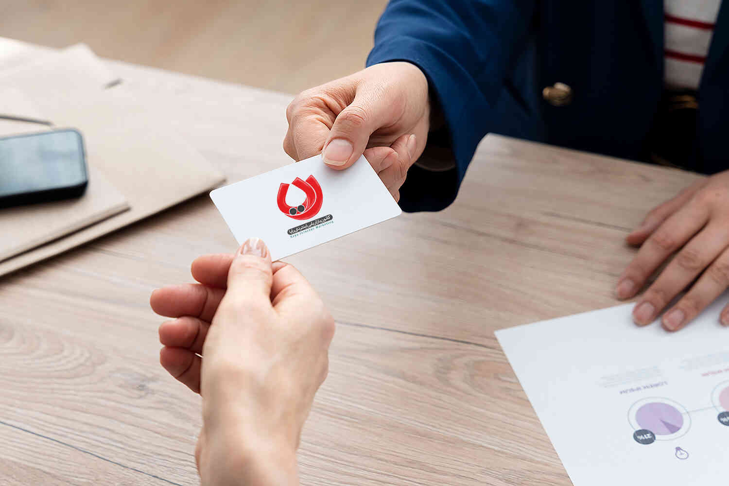 8 ترفند جذب مشتری با کارت ویزیت